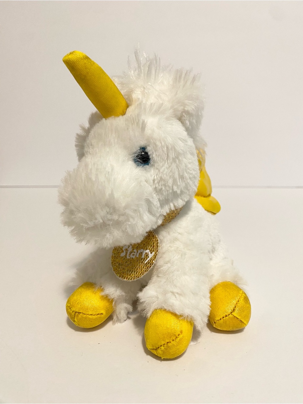 Gund Justice Pet Shop Plush Starry Unicorn Pegasus White 6” Yellow Wings Horn